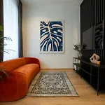 2-Rooms Apartment 10 Min Away From City Center